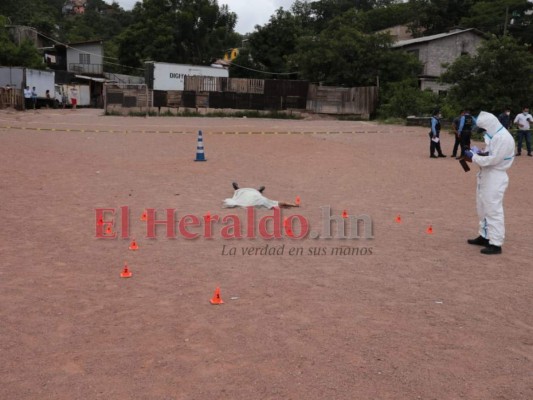 Matan a hombre mientras jugaba fútbol en la colonia Plan de Los Pinos