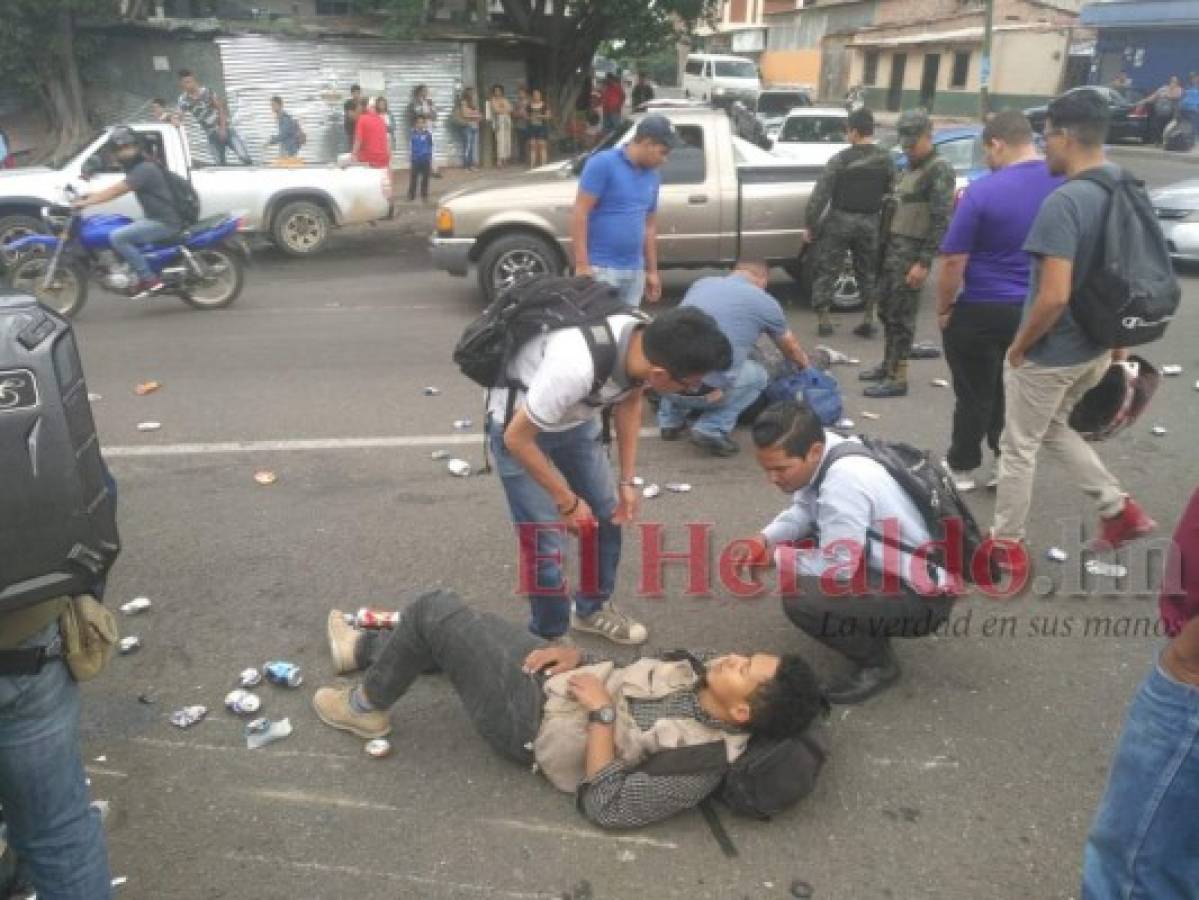 Hombre resulta herido tras ser atropellado por motociclista en el anillo periférico de la capital