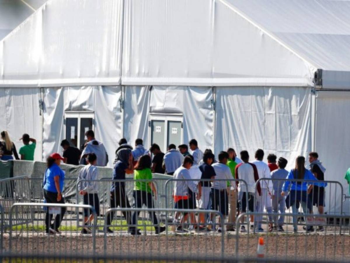 Piden revisar contrato de centro para niños migrantes en Estados Unidos