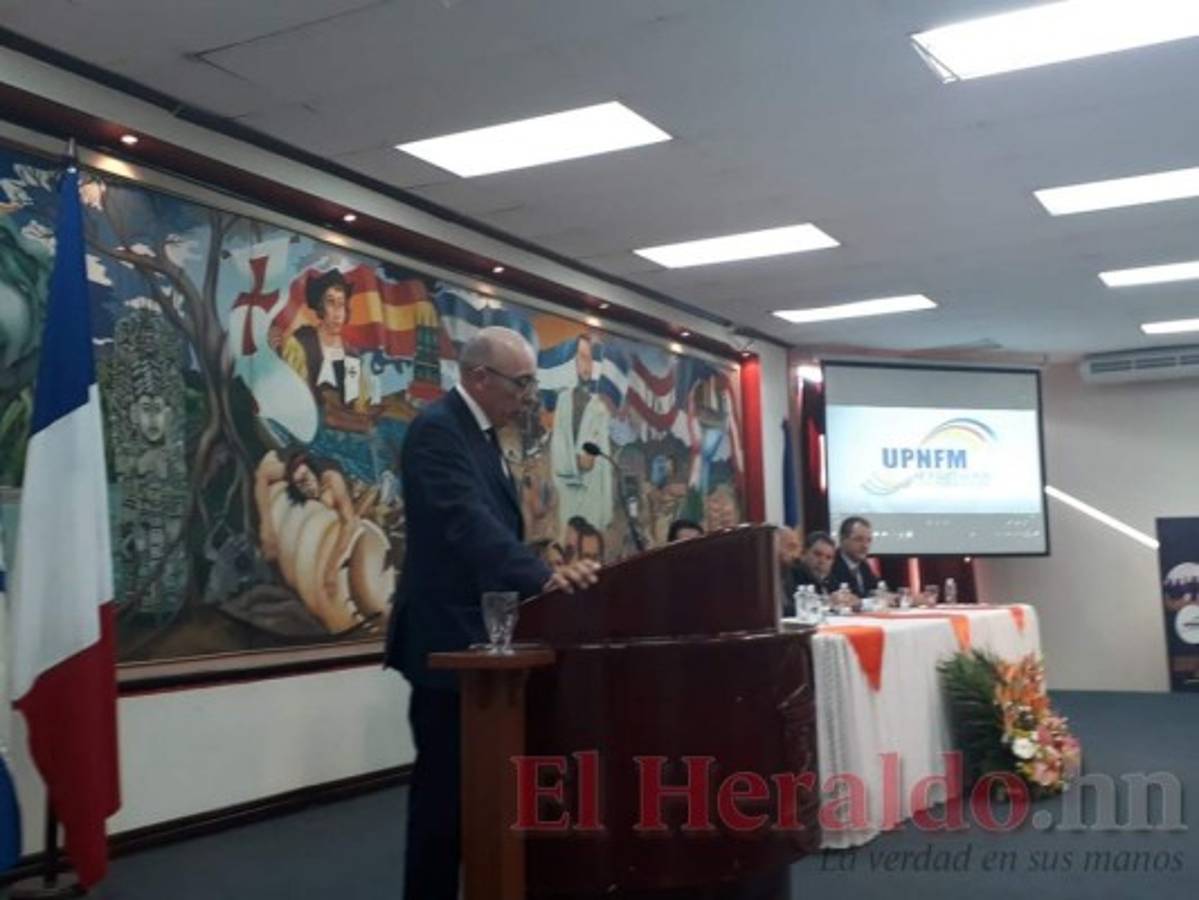 Este certificado además de elevar el prestigio de alta calidad de la UPNFM,0 consolidará su cultura de autoevaluación/autorregulación.