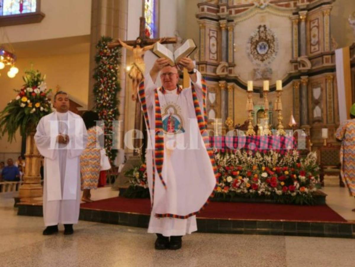 Comunidad garifuna realiza homilía para homenajear a la Virgen de Suyapa