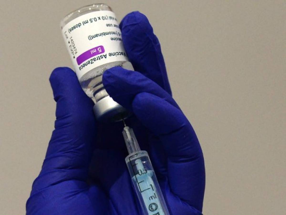 Dinamarca prolonga por tres semanas suspensión de vacuna de AstraZeneca