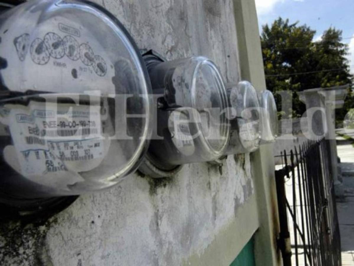 La CREE decide que no habrá alzas a las tarifas eléctricas