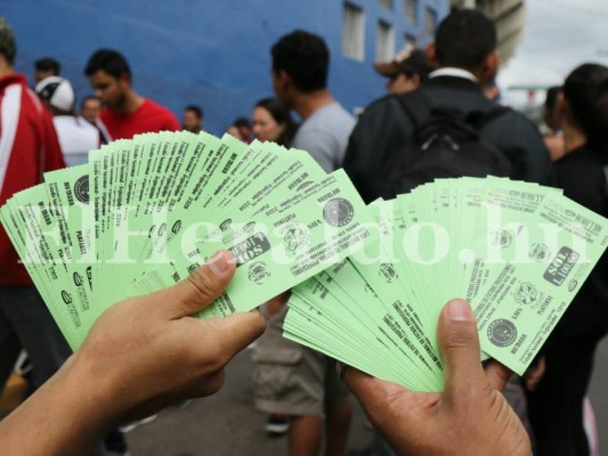 Honduras: Locura de aficionados de Motagua por estar en la final