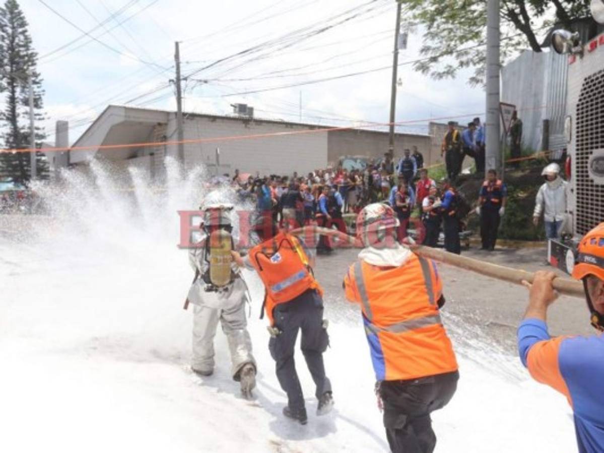 Reacción inmediata de cuerpos de socorro evitó que jet privado se incendiara en Toncontín