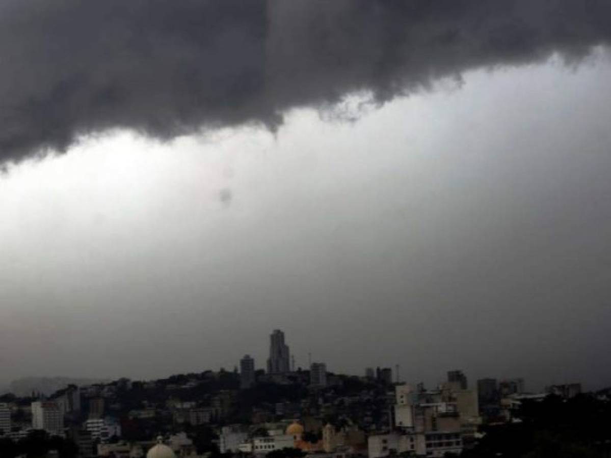 Tormenta tropical pasará por las costas de Honduras la próxima semana