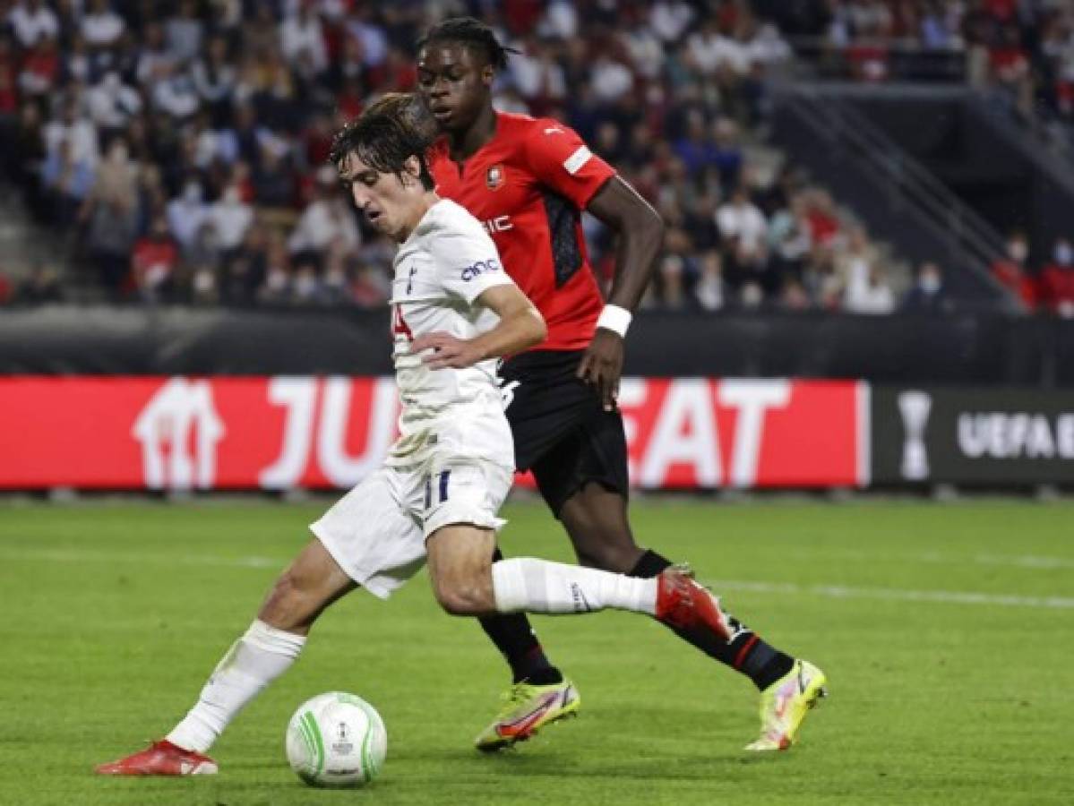 Tottenham empata con Rennes en el inicio de Liga Conferencia  