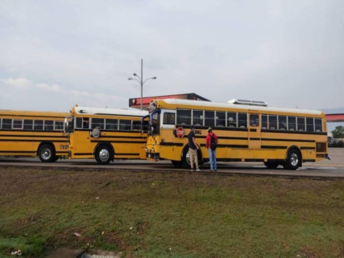 Transportistas descartan el paro de labores y continúan negociaciones