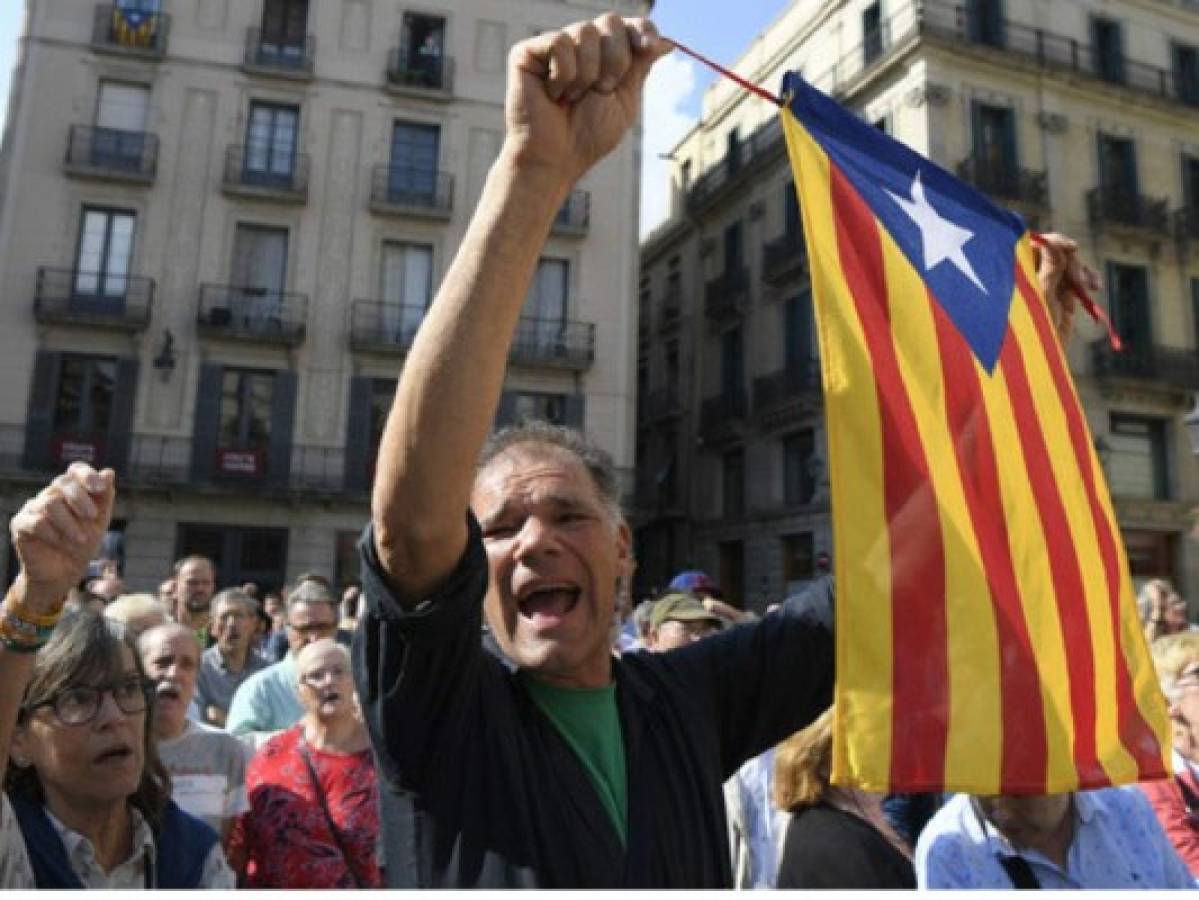 Todos contra todos en Cataluña a tres días de unas elecciones cruciales  