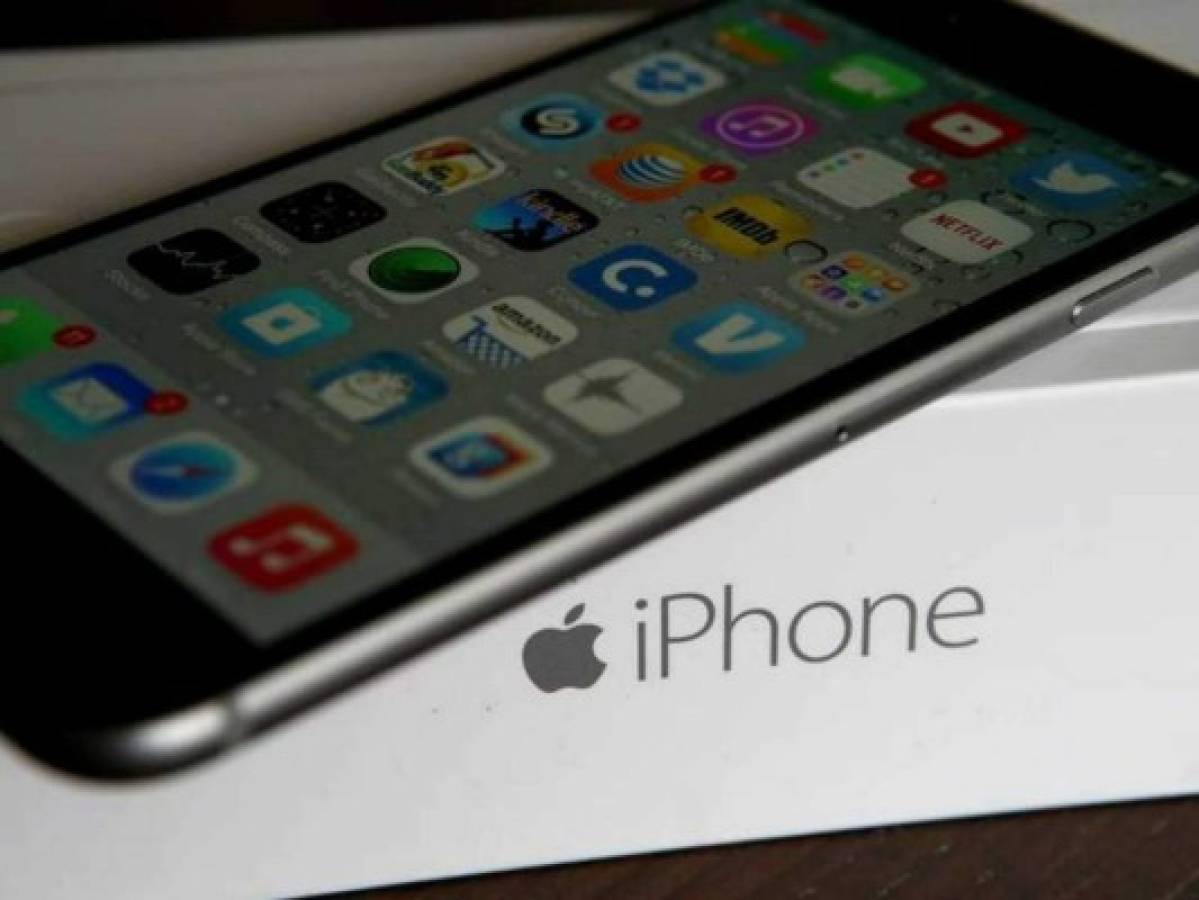 Black Friday: Mujer creía que compró iPhone 6 pero resultó timada