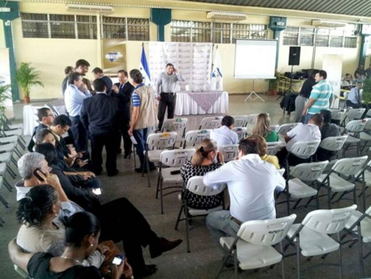 Tribunal Supremo Electoral entregará 300 mil credenciales en blanco