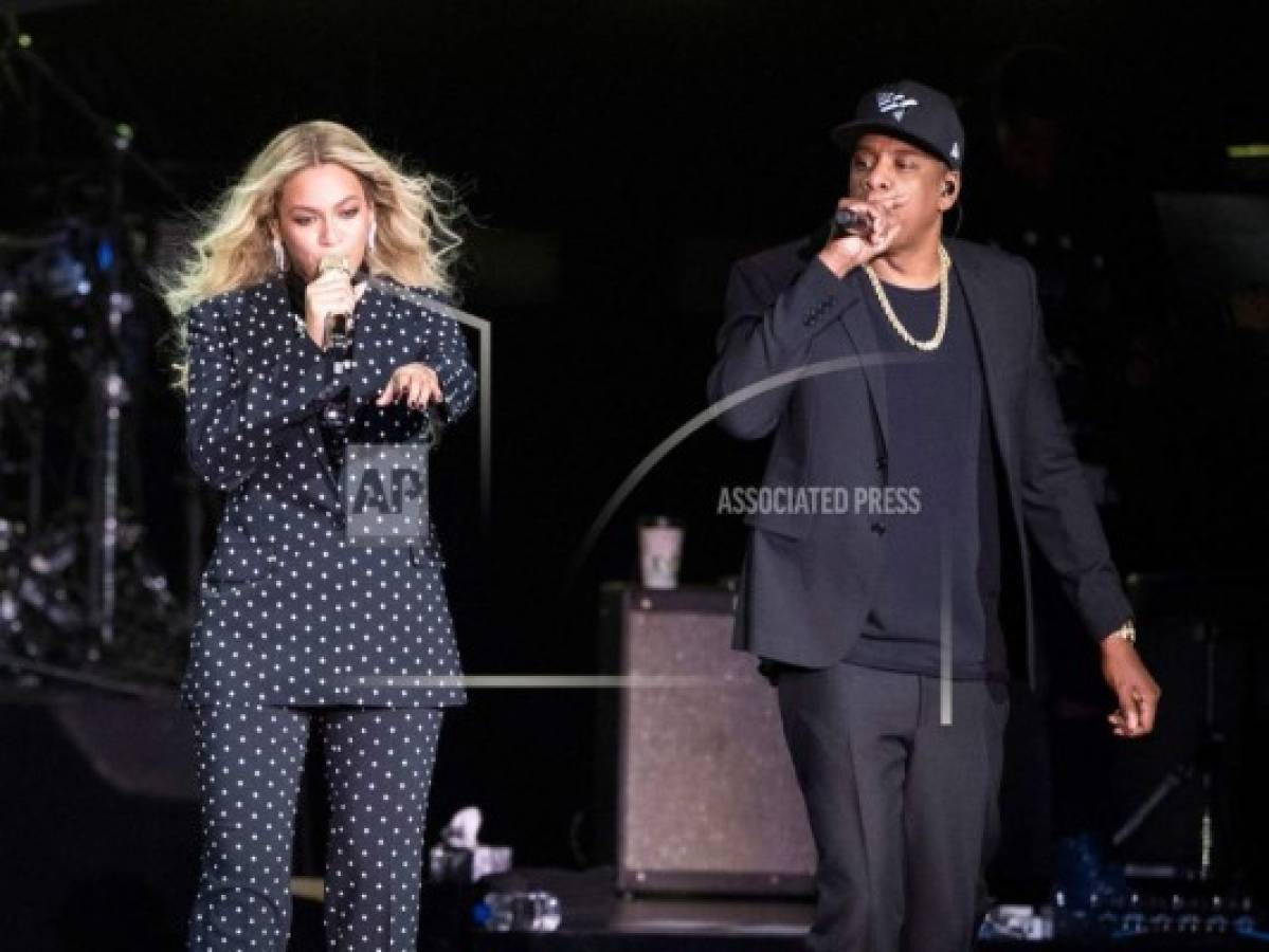 Beyoncé honra a Aretha Franklin en concierto de Detroit 
