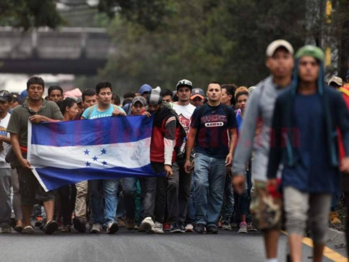 Permiso o deportación enfrenta caravana de hondureños en México