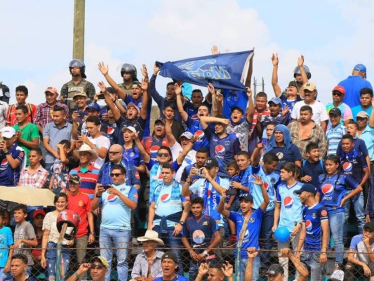 Motagua salva la tarde y con goles de Andino y Vega venció 2-0 al Honduras
