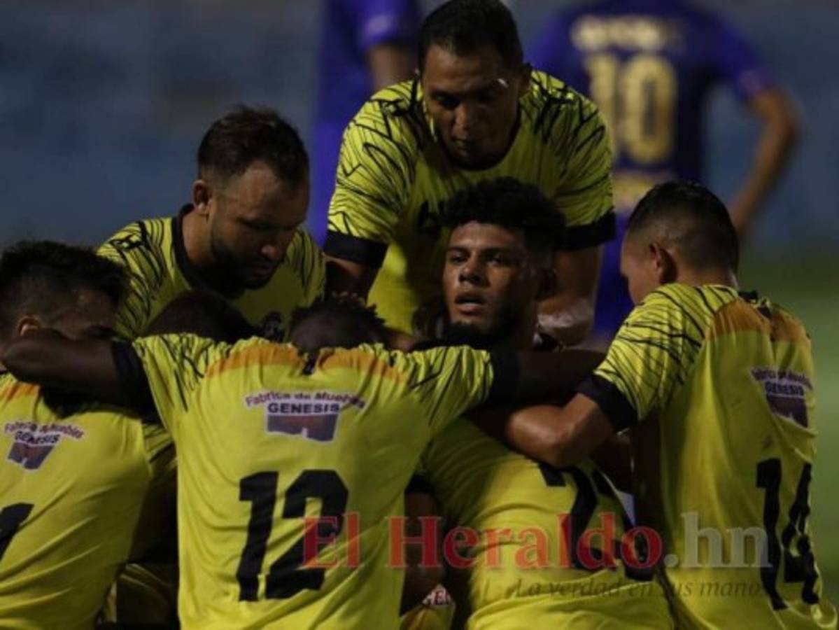 El Génesis Huracán aprovechó su localía y tiene una cómoda ventaja para la vuelta en tierras olanchanas. Foto: Alex Pérez | EL HERALDO