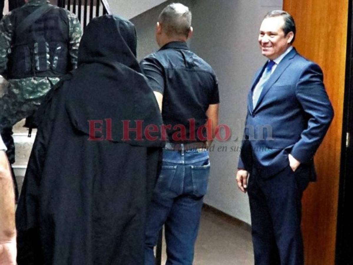 Testigo en caso 'Caja Chica de la Dama' dice que fue utilizado para cambiar cheques