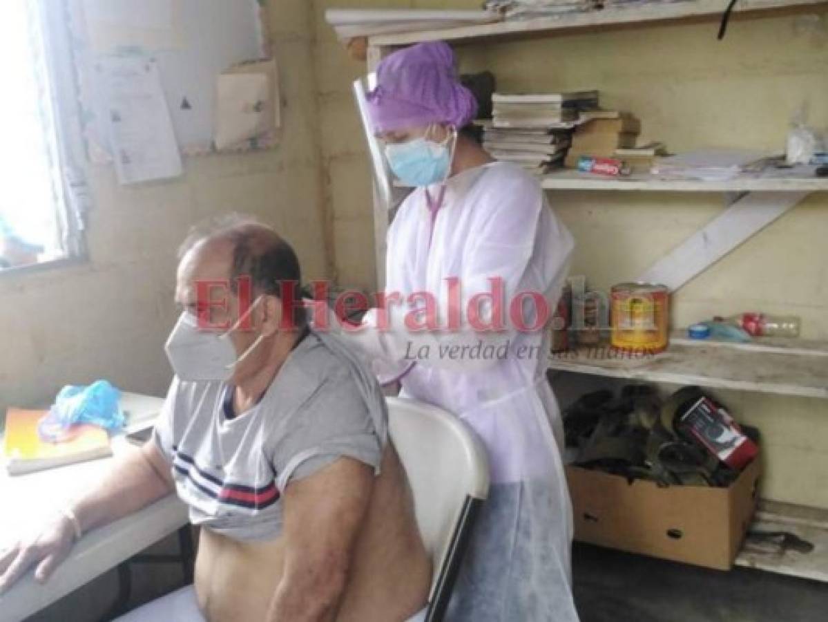Periodista David Romero Ellner ingresado a Cuidados Intensivos tras sufrir paro respiratorio