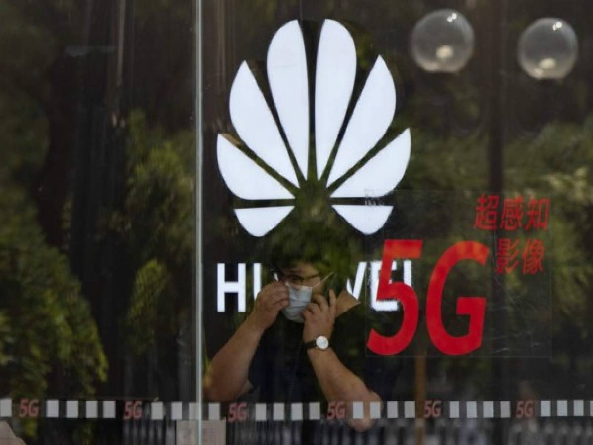 Prohíbe equipos de Huawei para redes 5G en Gran Bretaña