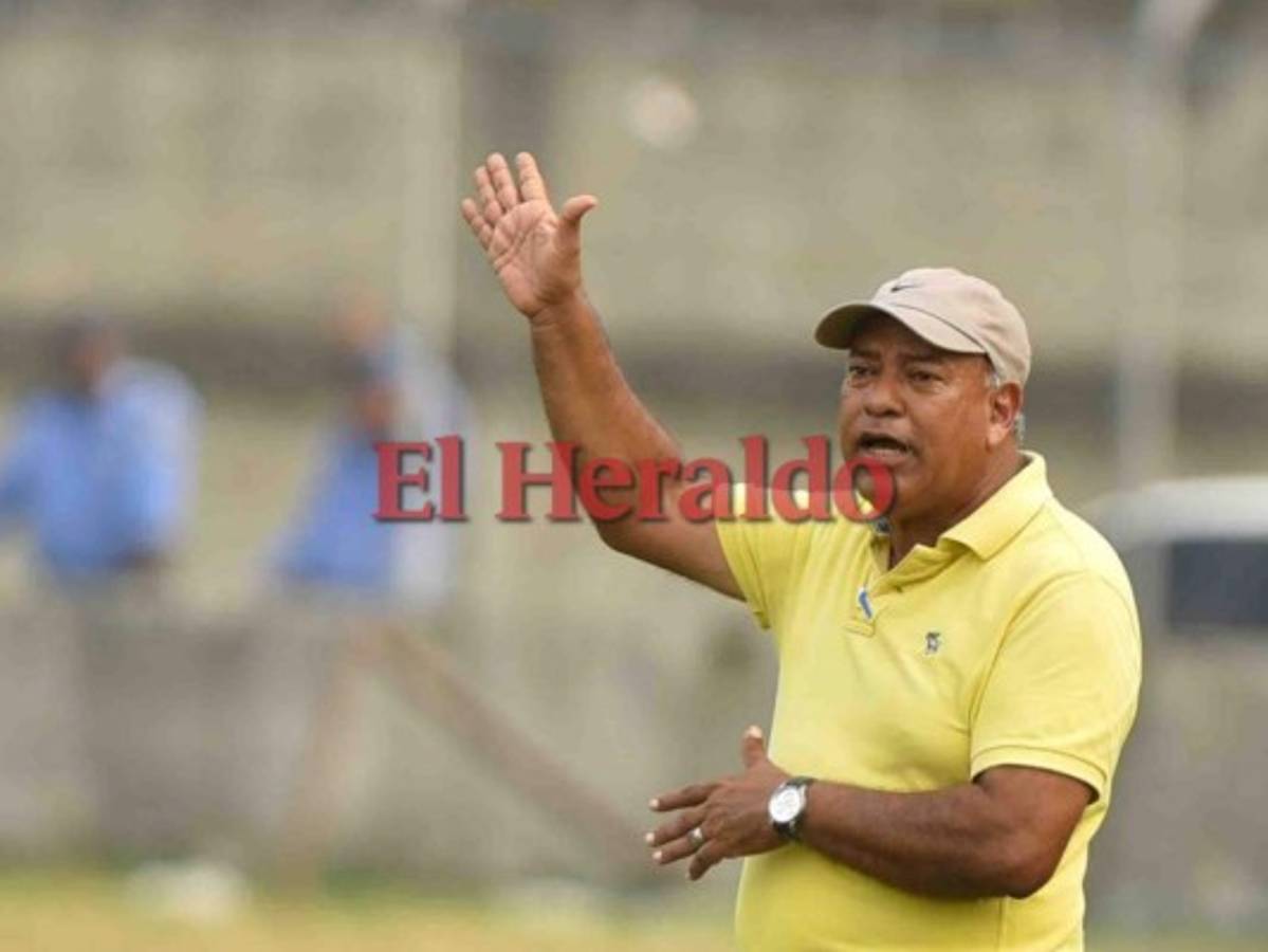 David Fúnez: 'Tenemos el compromiso de dejar a Real Sociedad en Liga Nacional'