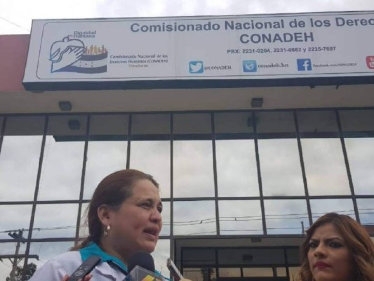 Julissa Villanueva denuncia ante Conadeh persecución por parte de agentes de la Atic