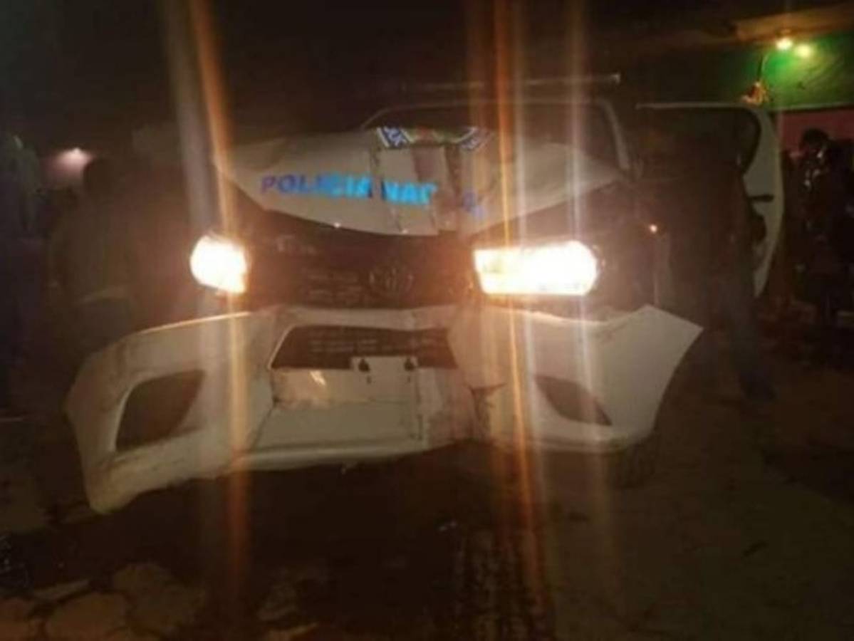 Policías en supuesto estado de ebriedad chocan en Santa Bárbara