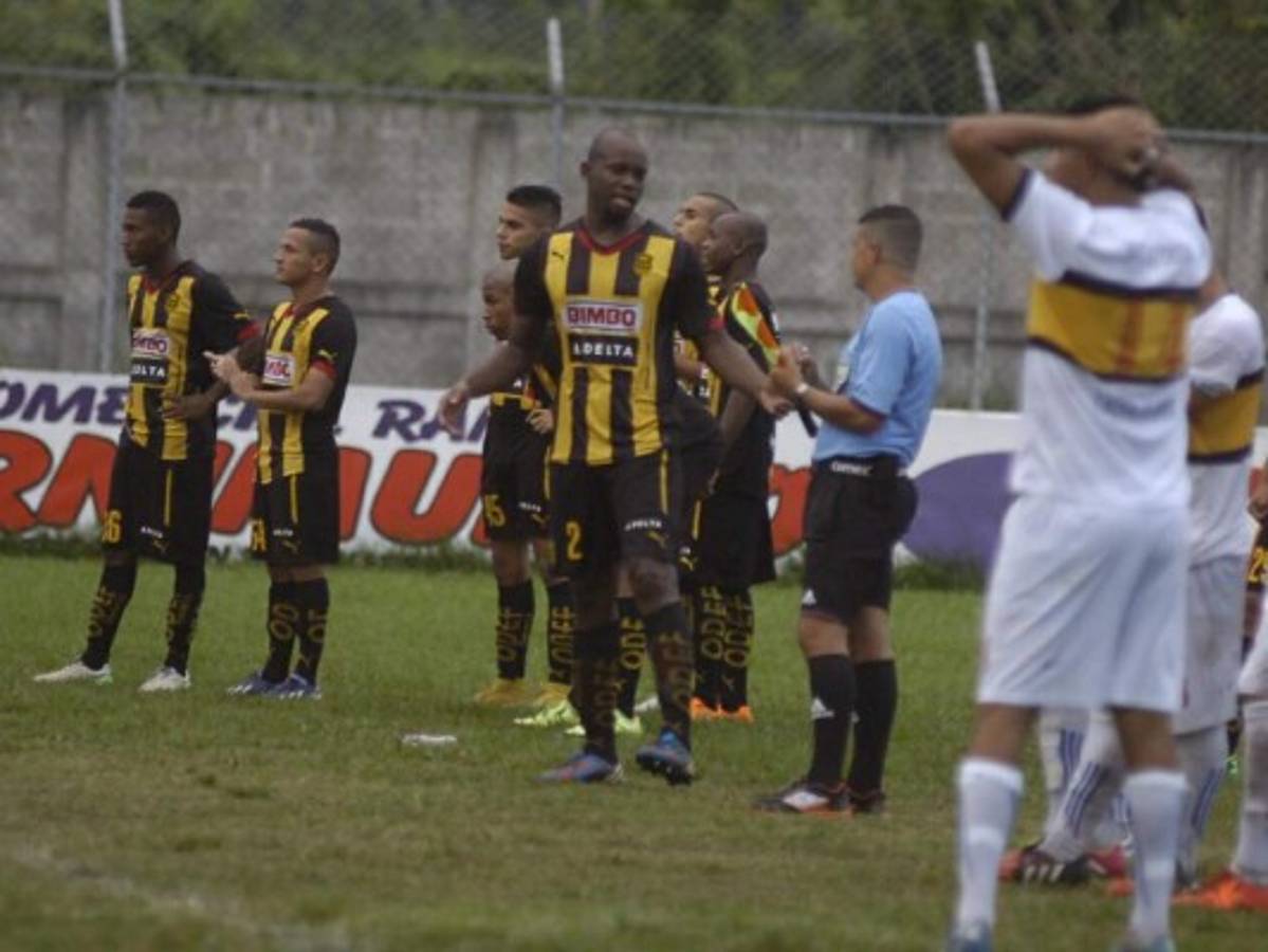 Real España clasifica en penales a los cuartos de final