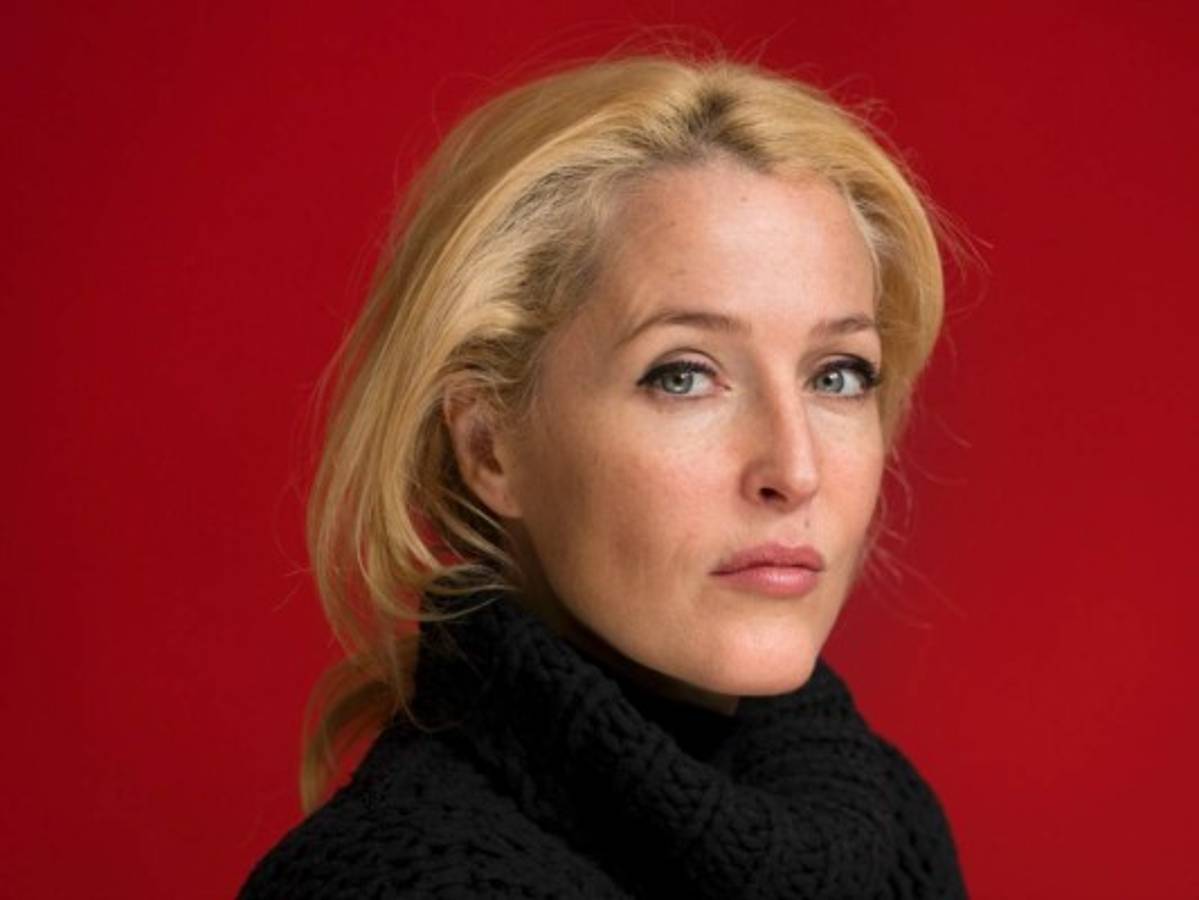 Gillian Anderson 'postulada' para ser la nueva James Bond