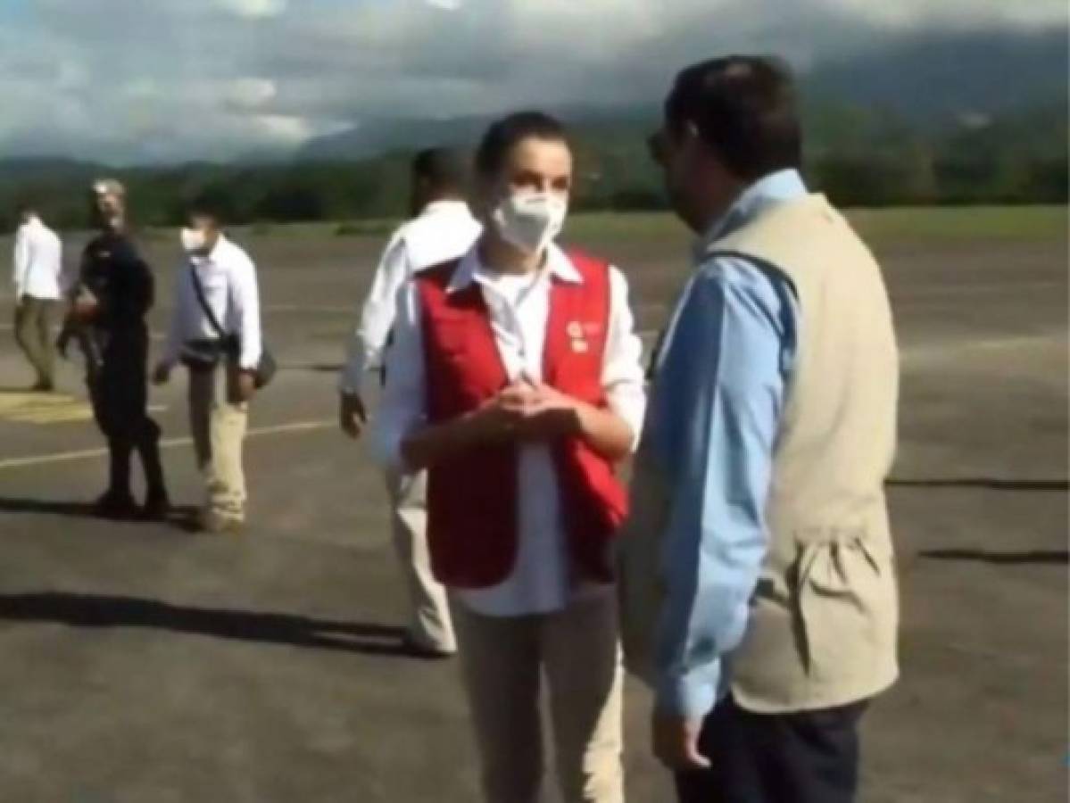 El atuendo de la reina Letizia para iniciar su gira por Honduras