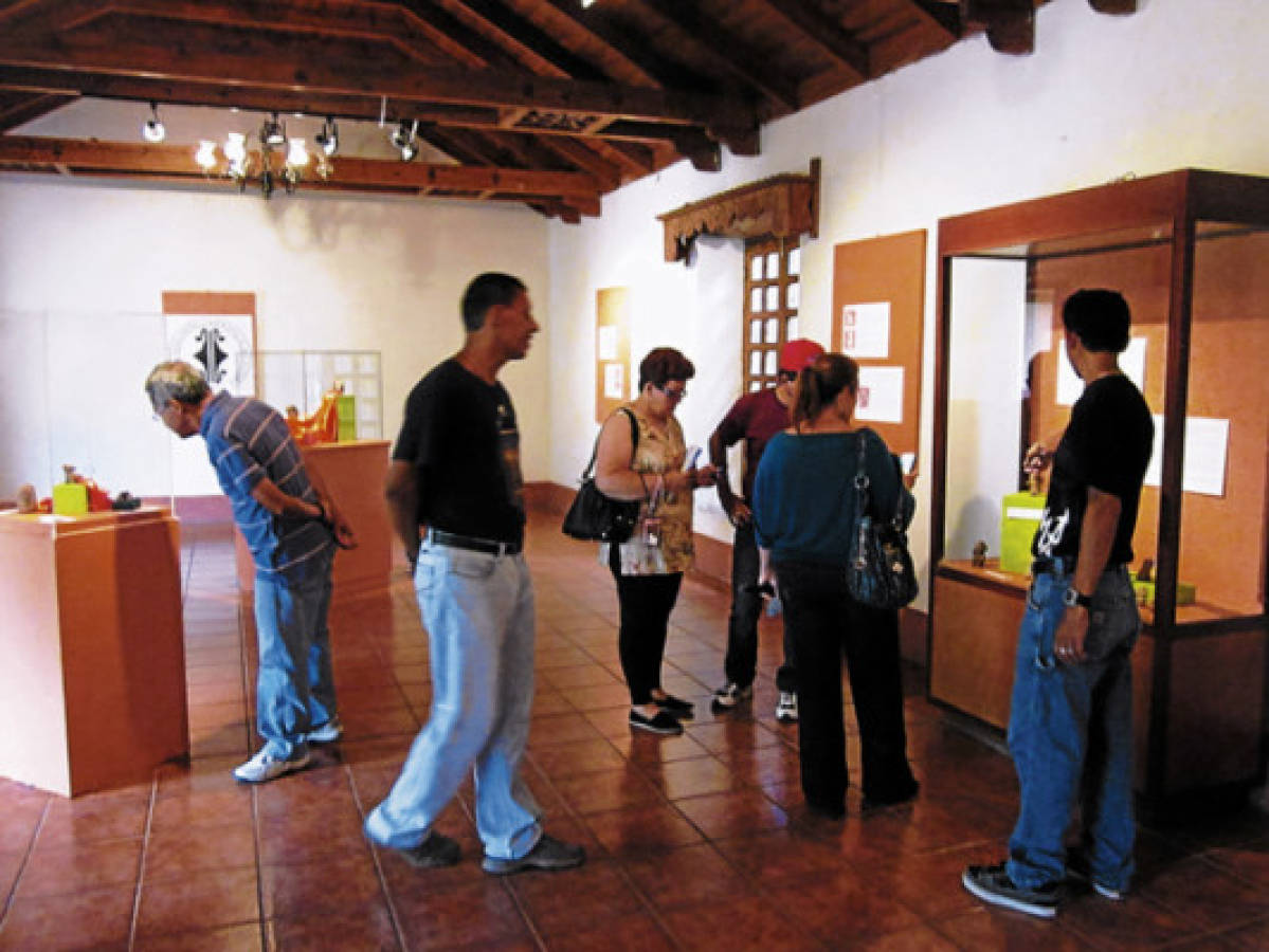Conmemoran 72 años del museo de Comayagua