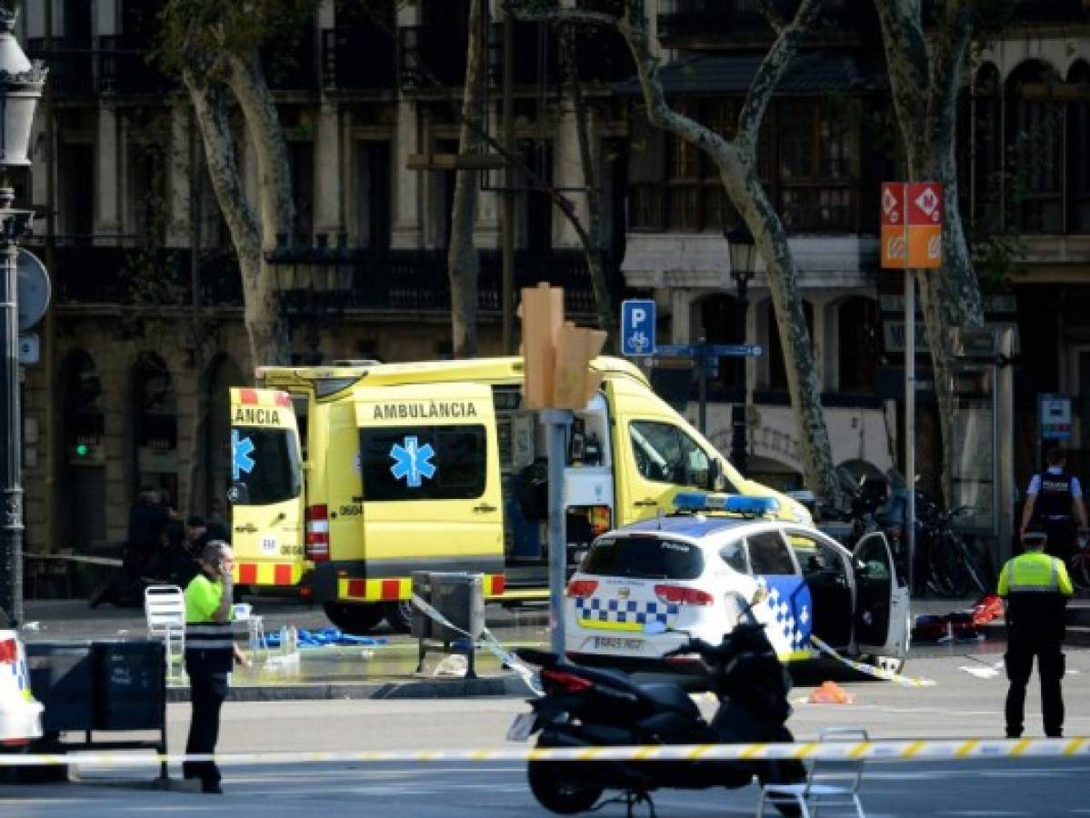 'Ataque terrorista' en Barcelona, dice la policía