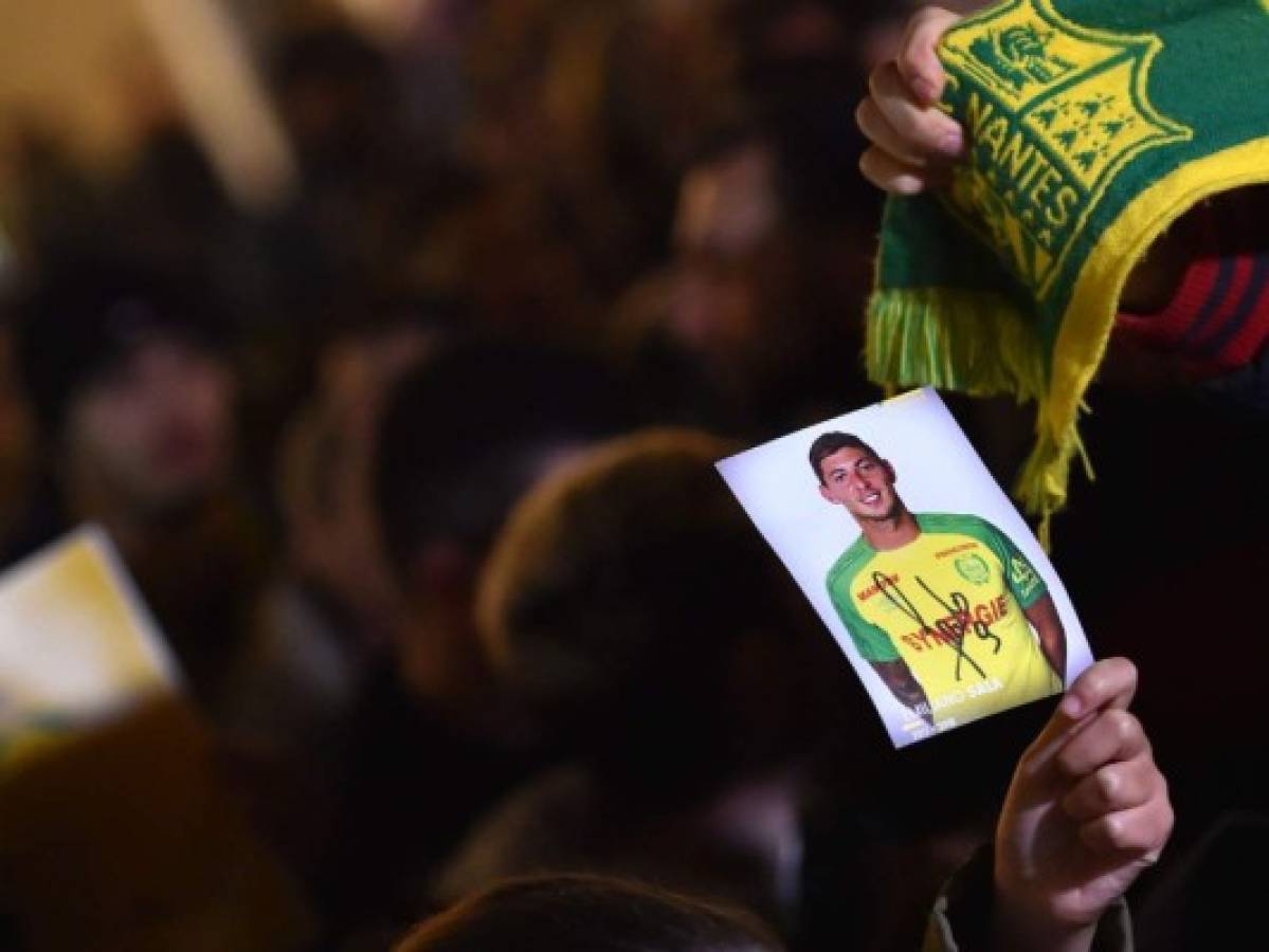 Emiliano Sala 'hizo sus propios preparativos de viaje', dice presidente del Cardiff