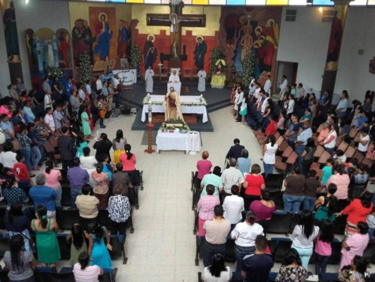 Habitantes de la Kennedy celebran a lo grande su 52 años de fundación