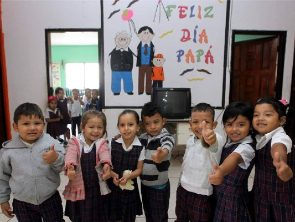 Más de 150 mil jefes de hogar celebran su día en la capital hondureña