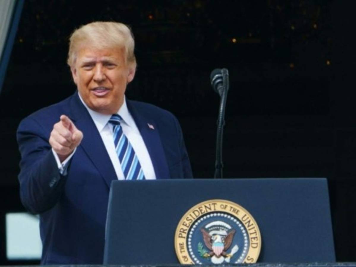 Las políticas de Trump que han beneficiado y perjudicado a los latinos