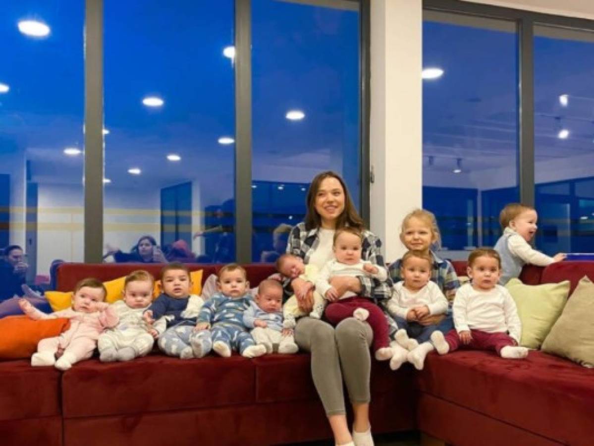 Pareja rusa tiene 11 hijos y asegura que quiere llegar a tener 105