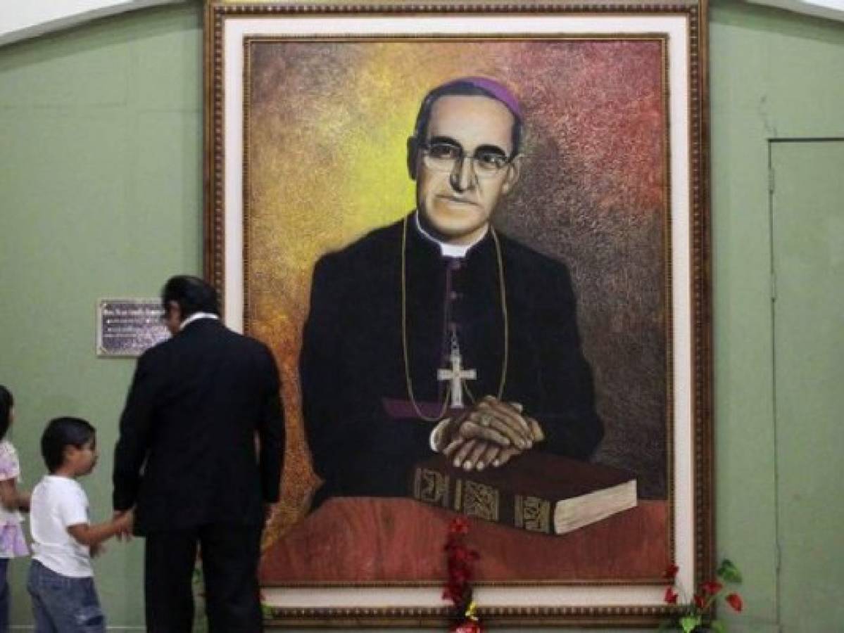 El Salvador conmemora aniversario de la beatificación de monseñor Romero