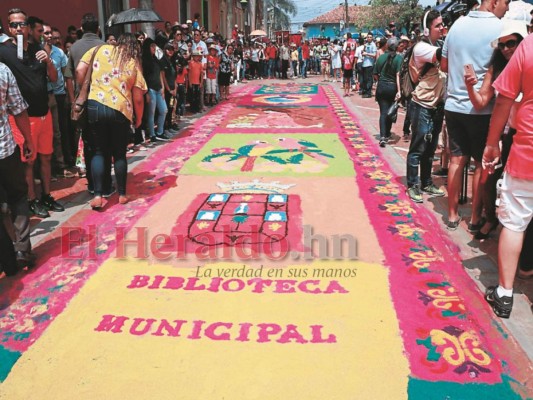 Vuelven las alfombras de aserrín a Comayagua para la Semana Santa