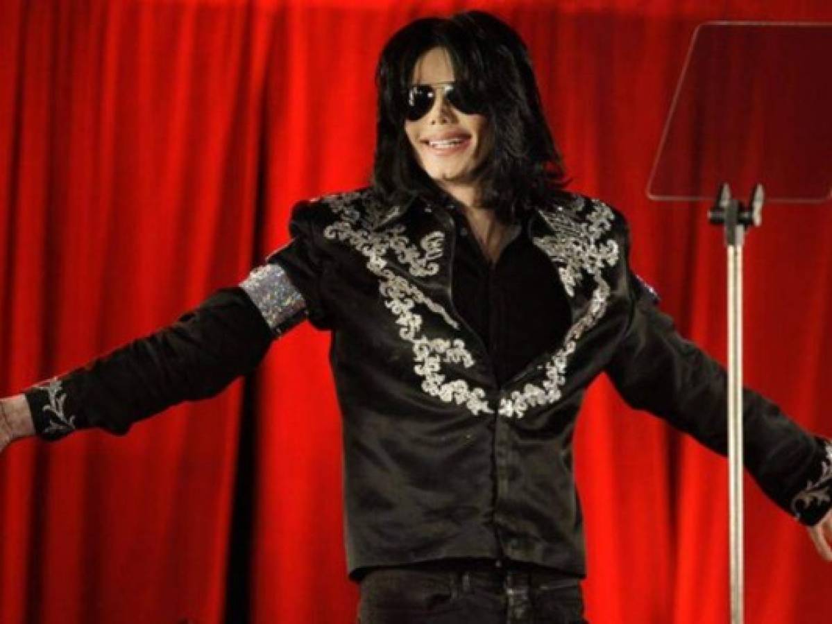 'Costillas rotas': Escalofriantes nuevos detalles de autopsia de Michael Jackson