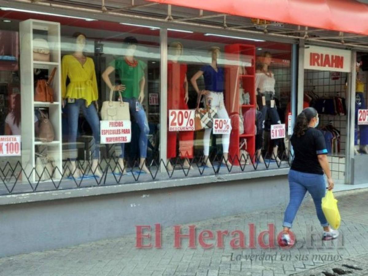 La presencia de compradores en las zonas comerciales de Comayagüela es poca. Foto: Marvin Salgado/El Heraldo