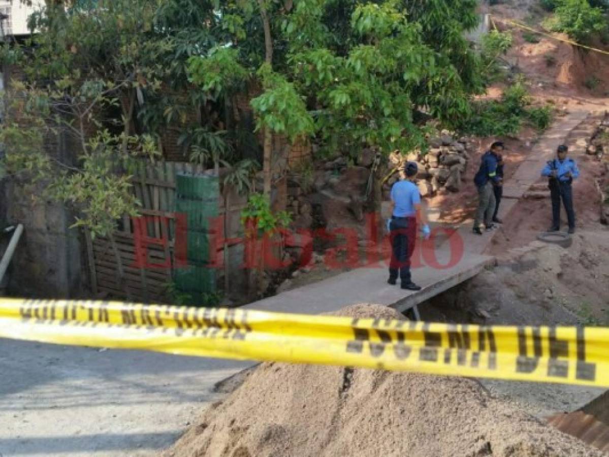 Hallan el cadáver semidesnudo de una persona en la colonia Villa Nueva de la capital de Honduras