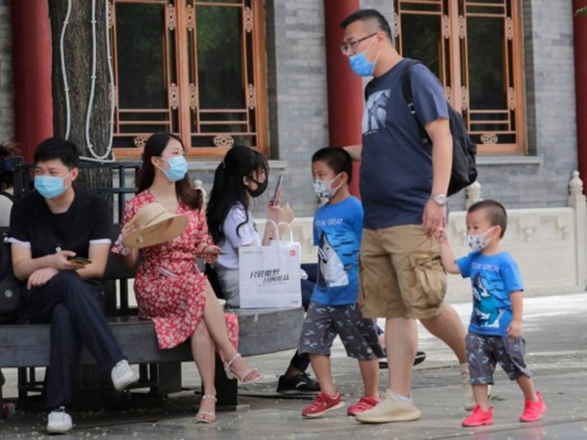 El virus amenaza con rebrotes y suma ya 600,000 muertos  