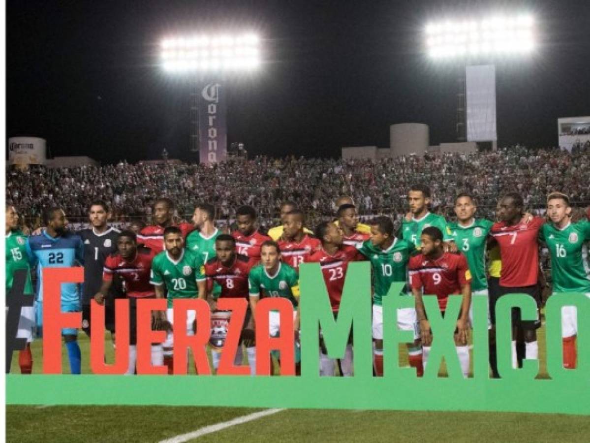 Realizan homenaje a rescatistas y Frida en el juego de México