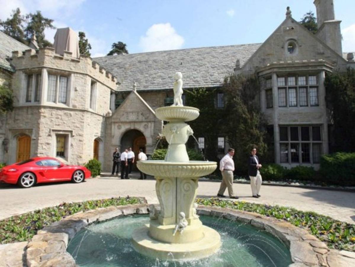 Mansión Playboy en venta por 200 millones de dólares