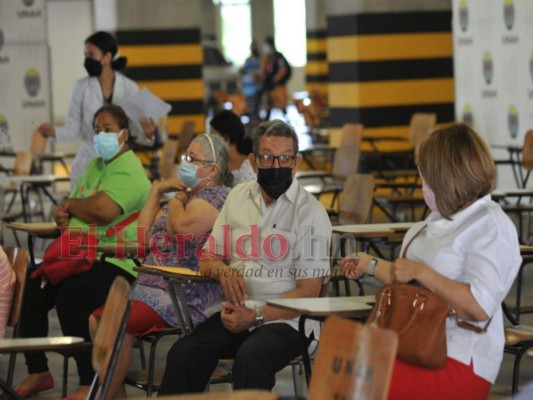 Salud autoriza a la UNAH para que inicie los ensayos de cruce de vacunas