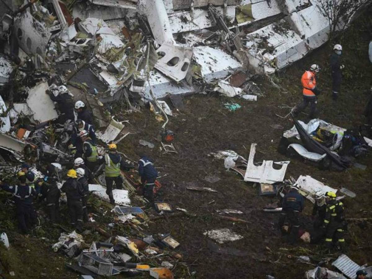 Al menos 22 periodistas viajaban en accidente de avión en Colombia