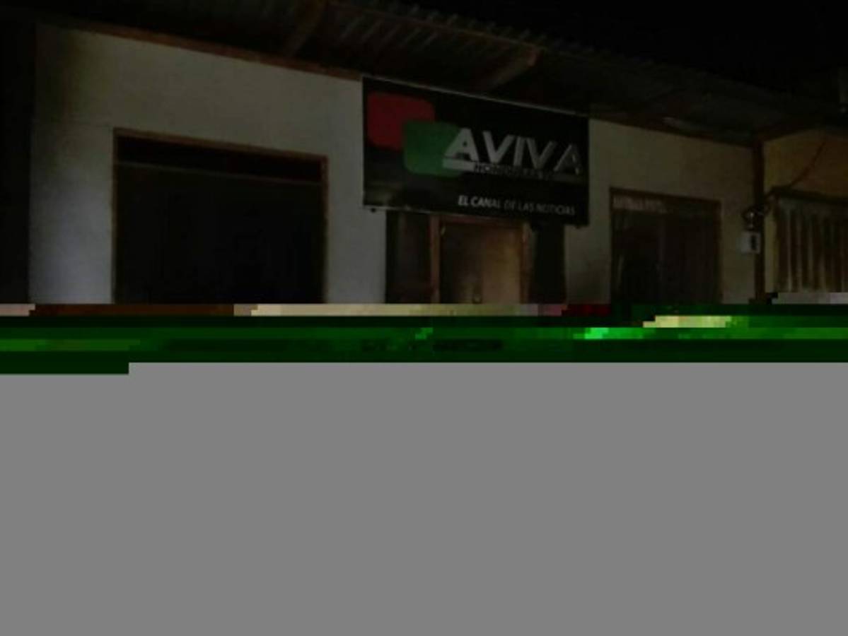 La entrada principal del canal quedó destruida.