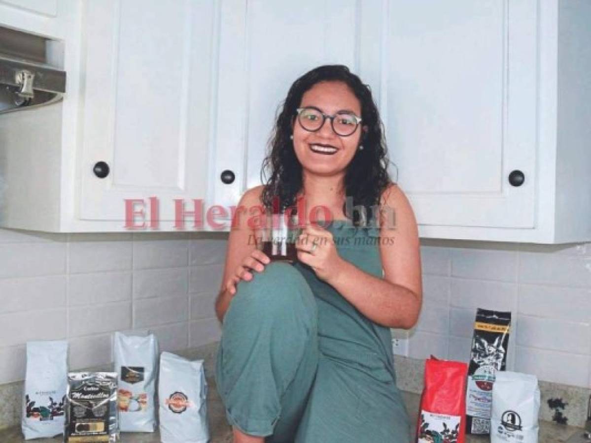 Karla Reyes: Apasionada por las leyes y el aroma y sabor del buen café.