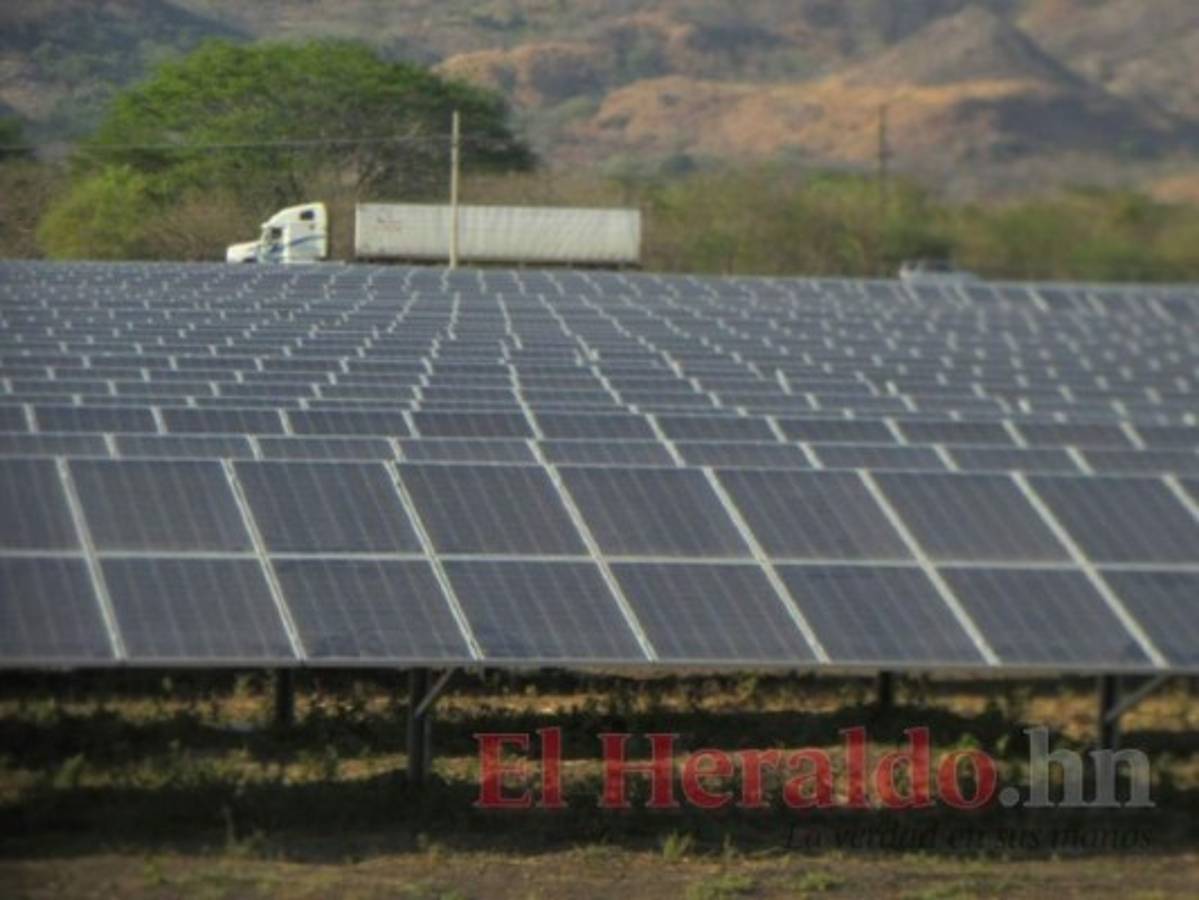 La energía renovable cara sube compras de la ENEE