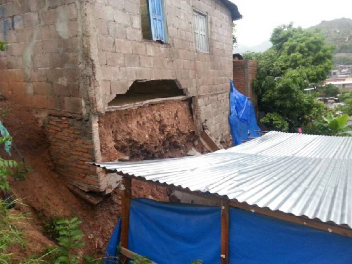 Fuerte tormenta causa estragos en colonias de la capital de Honduras