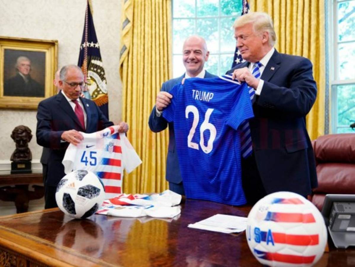Infantino y Trump se reunen para hablar sobre el Mundial 2026